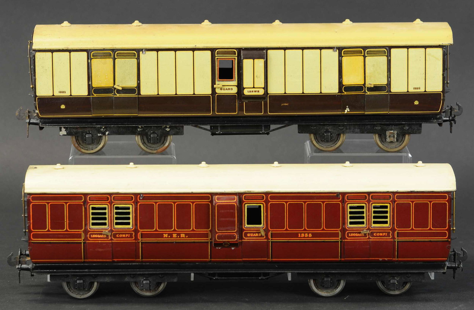 TWO CARETTE GAUGE III BAGGAGE CARS: 2135. TWO CARETTE GAUGE III BAGGAGE CARS | Gauge 3. Each 20" l. | (Very Good to Excellent Condition) | $600 - $900 | Provenance: Sam Downey Collection.