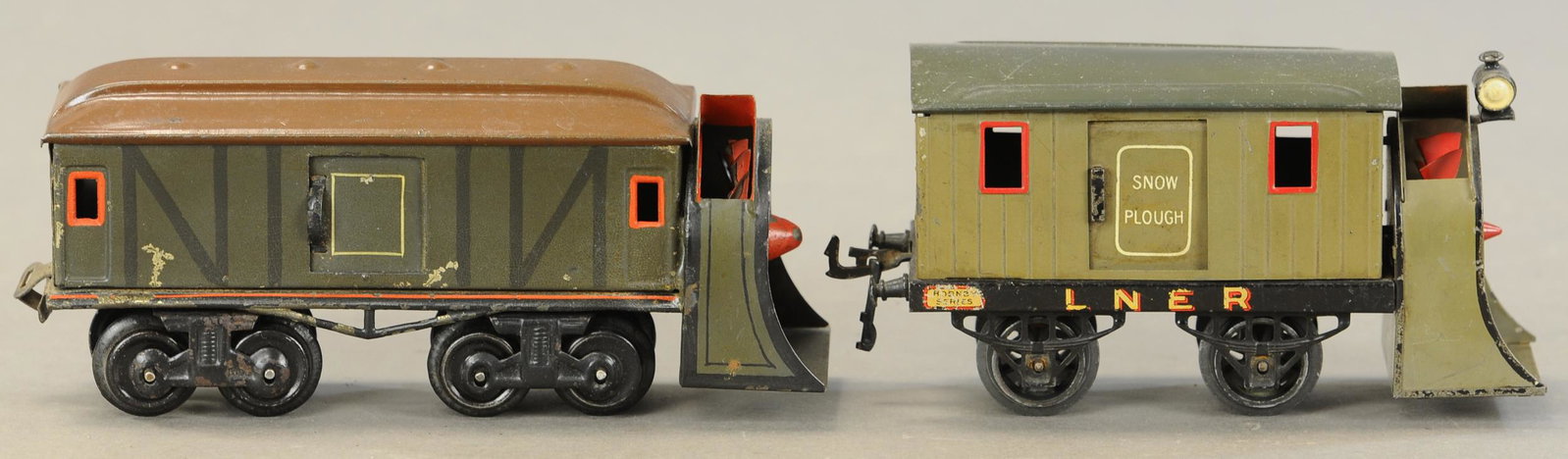 HORNBY & BING ROTARY SNOW PLOW CARS: 2262. HORNBY & BING ROTARY SNOW PLOW CARS | O gauge. 6.5" l. | Bing has touch-ups near fan, otherwise in (Very Good to Excellent Condition) | $200 - $400 | Provenance: Sam Downey Collection.