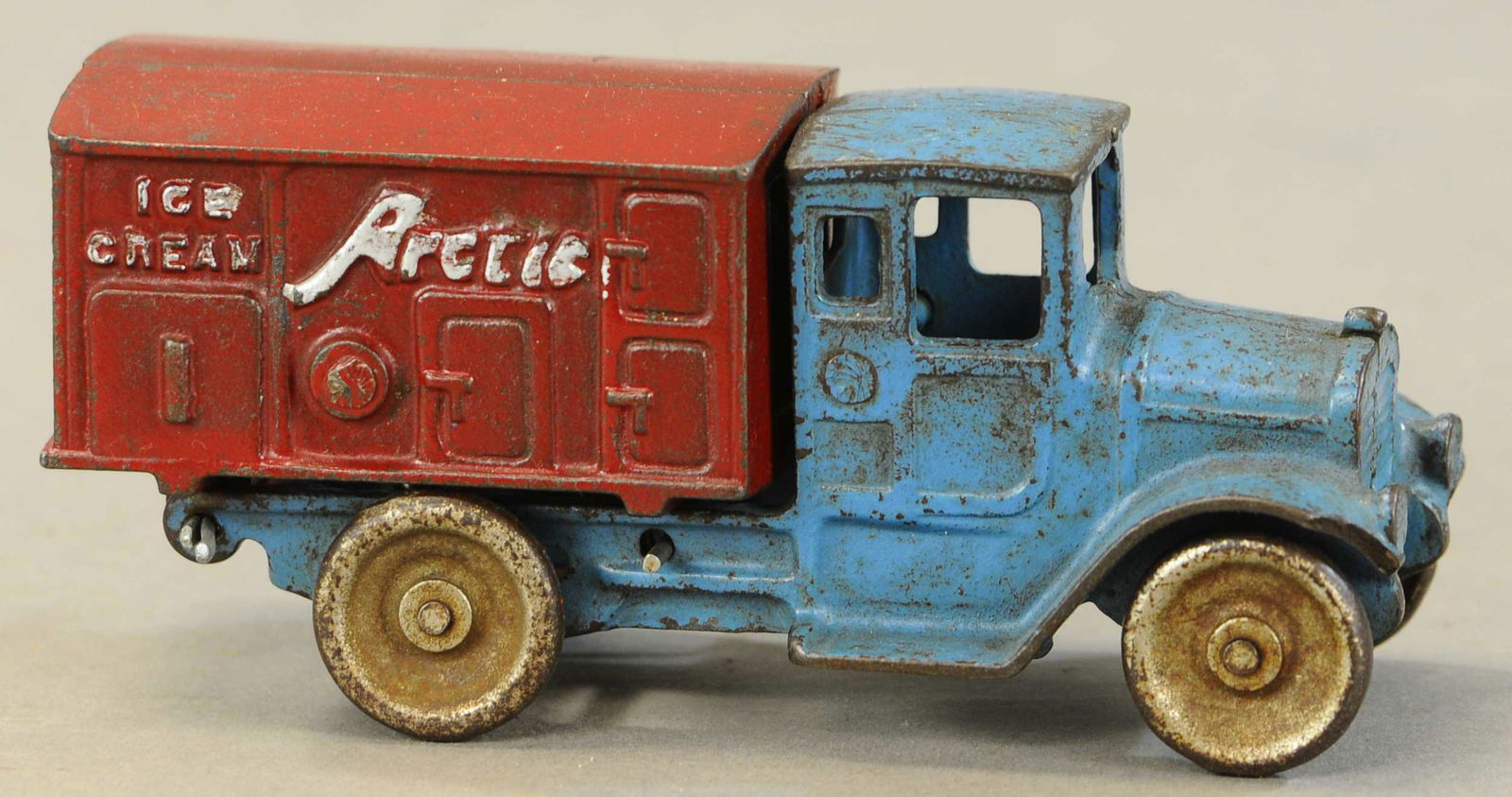 KILGORE ARTIC ICE CREAM TRUCK: 159. KILGORE ARTIC ICE CREAM TRUCK| 6" l.| Replaced lever, otherwise in All Original Condition.| $200 - $400