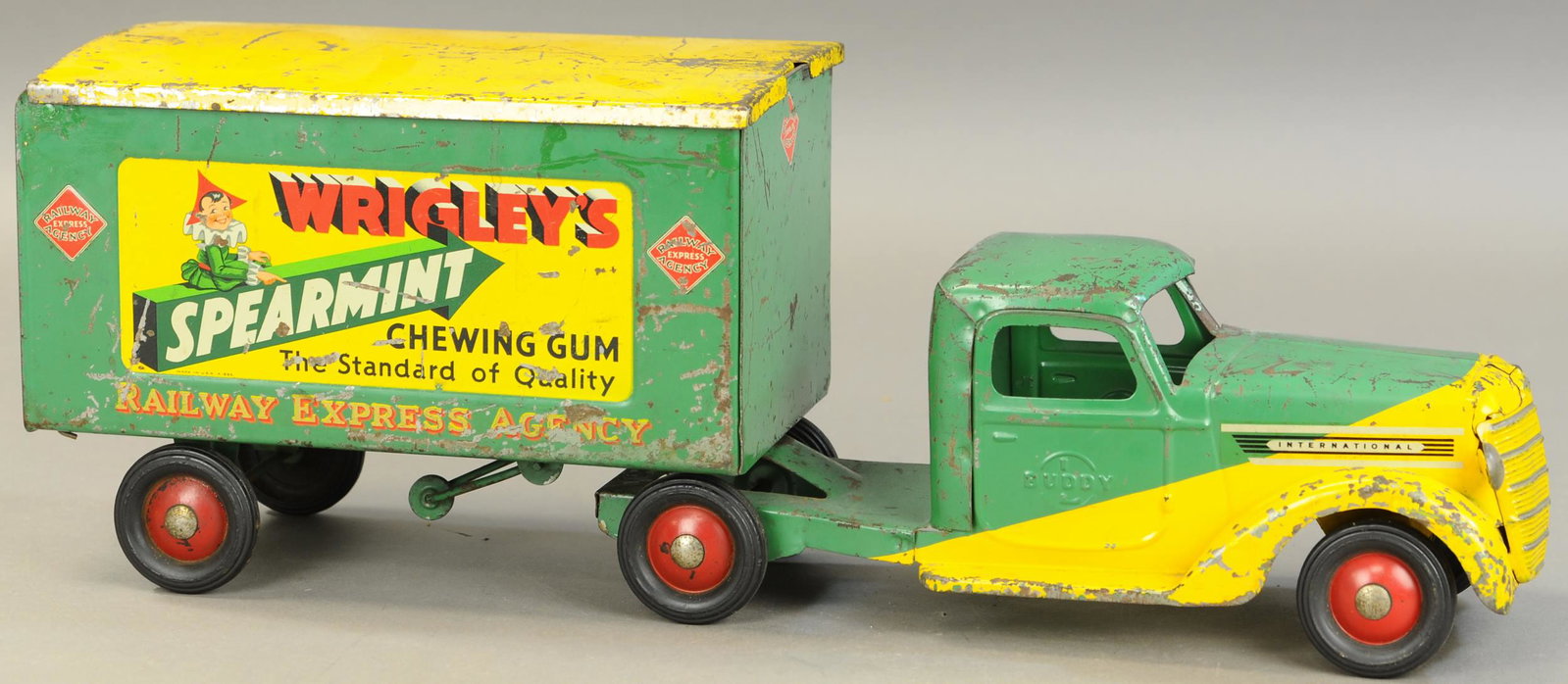 BUDDY L WRIGLEY EXPRESS AGENCY TRUCK: 257. BUDDY L WRIGLEY EXPRESS AGENCY TRUCK | 25" l. | All Original Condition. | $250 - $500