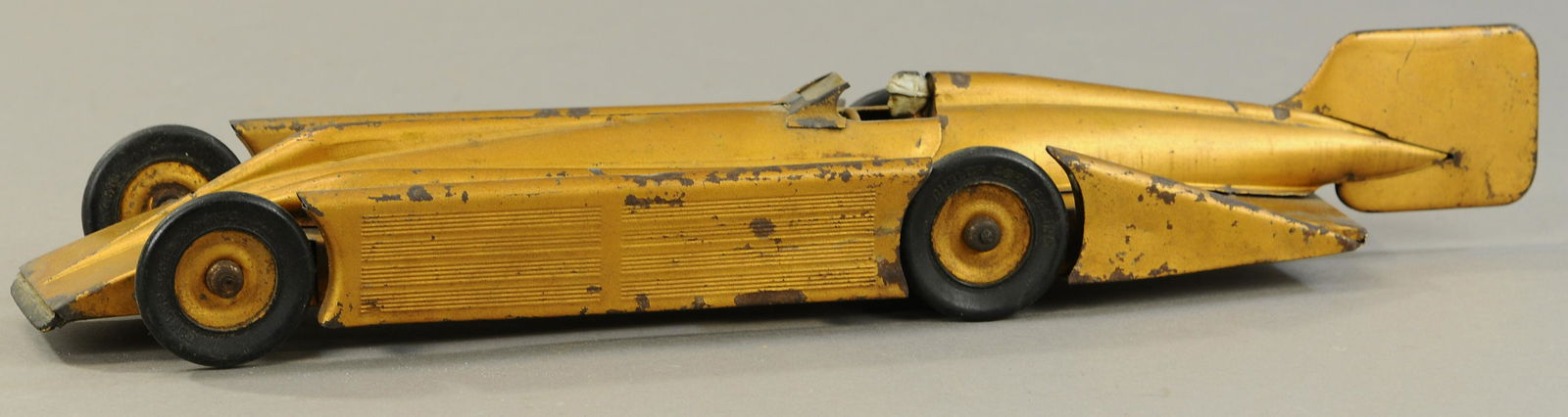 KINGSBURY GOLDEN ARROW RACER: 360. KINGSBURY GOLDEN ARROW RACER | 20" l. | All Original Condition. | $200 - $400