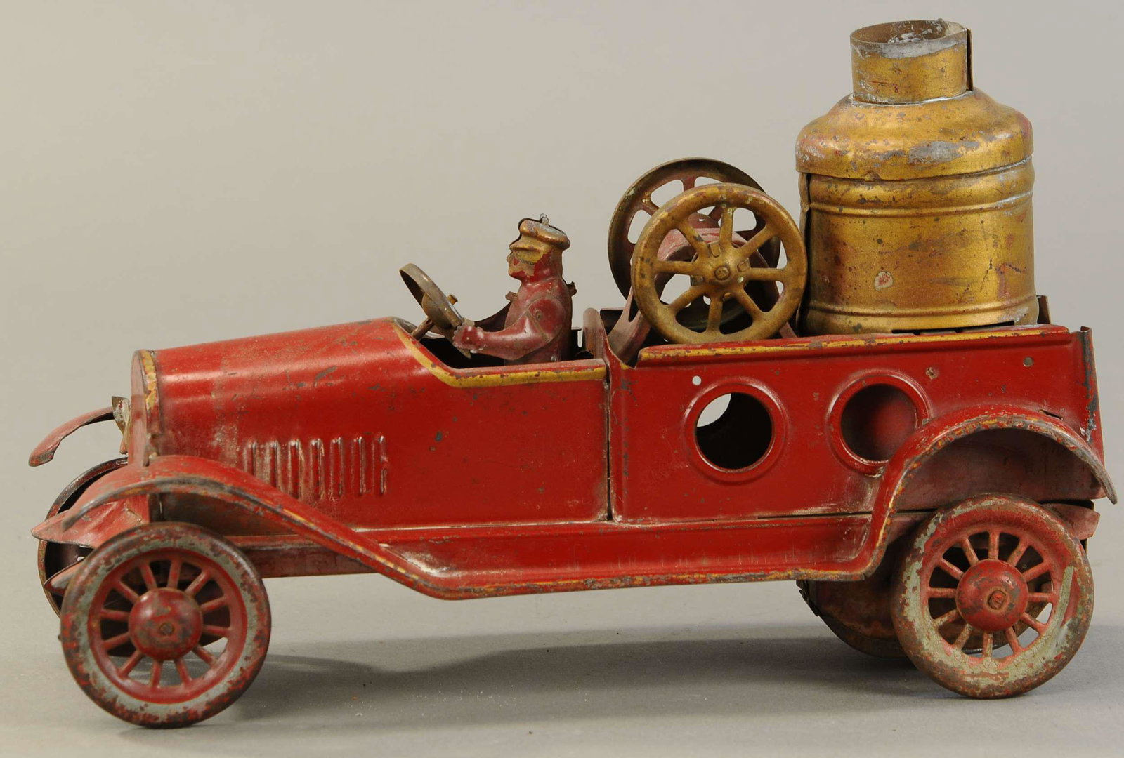 REPUBLIC FRICTION FIRE PUMPER: 367. REPUBLIC FRICTION FIRE PUMPER | 13" l. | One fender tab broken off, paint in All Original Condition.. | $150 - $300
