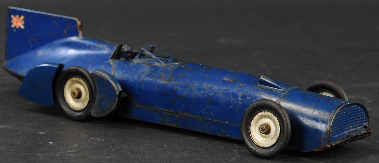 KINGSBURY CAMPBELL BLUEBIRD RACE CAR: 600. KINGSBURY CAMPBELL BLUEBIRD RACE CAR | 20" l. | Touch-up to scratched and chipped areas, (Very Good Condition) | $400 - $600