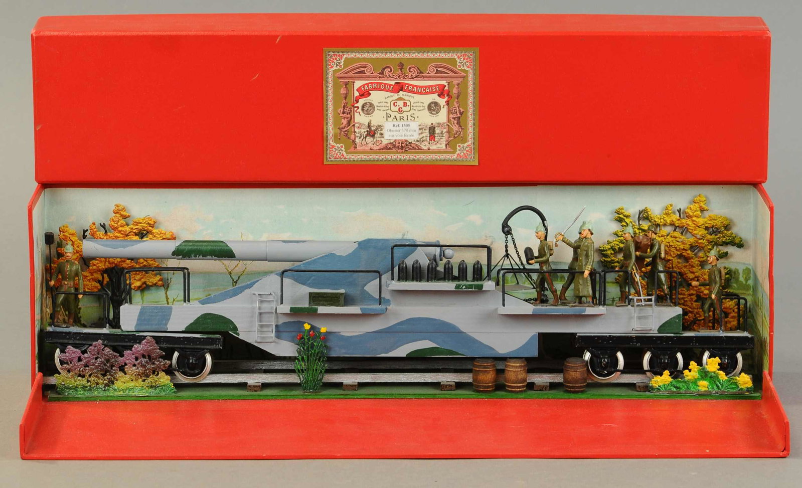 MIGNOT WWI LARGE GUN ON RAIL CAR #1505: 1226. MIGNOT WWI LARGE GUN ON RAIL CAR #1505 | Resent production display set with railroad gun and figures. | Like new condition. | $600 - $800