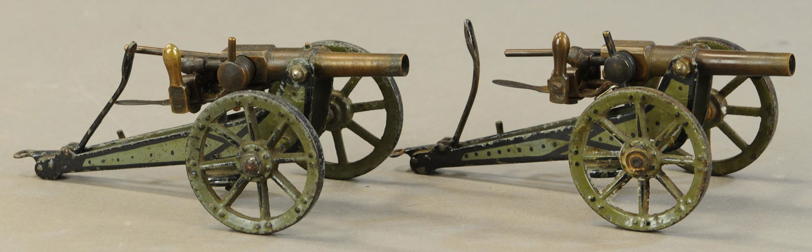 TWO MARKLIN FIELD GUNS (1 of 3)