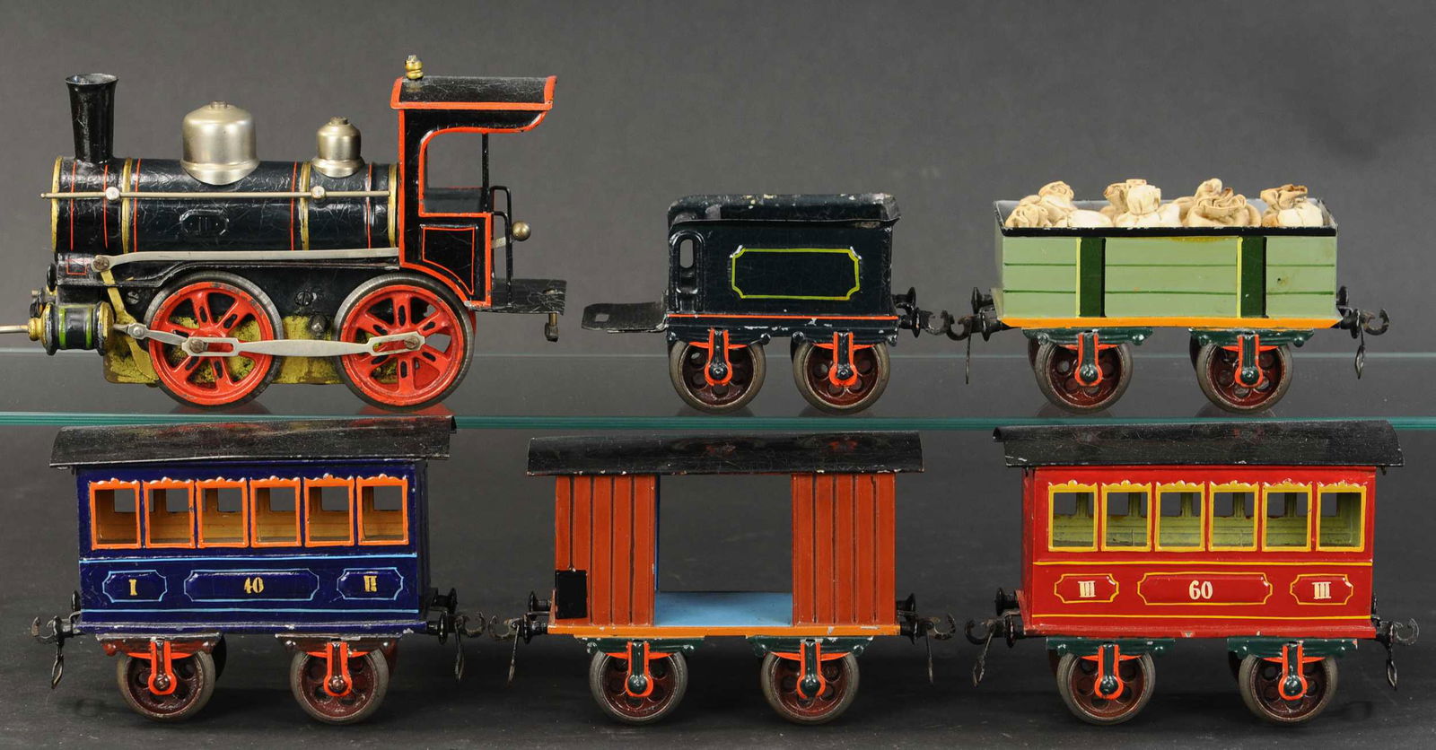 MARKLIN GAUGE 2 PASSENGER SET (1 of 4)