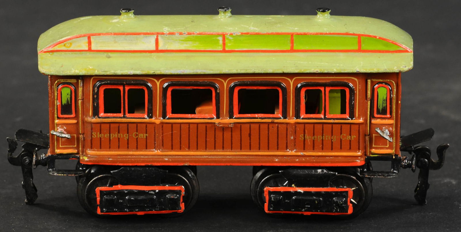 MARKLIN ENGLISH MARKET SLEEPING CAR: 1334. MARKLIN ENGLISH MARKET SLEEPING CAR | Hand painted, gauge O, European outline car with writing for export to England or the USA., reads "sleeping car" on sides, great addition to any American ma