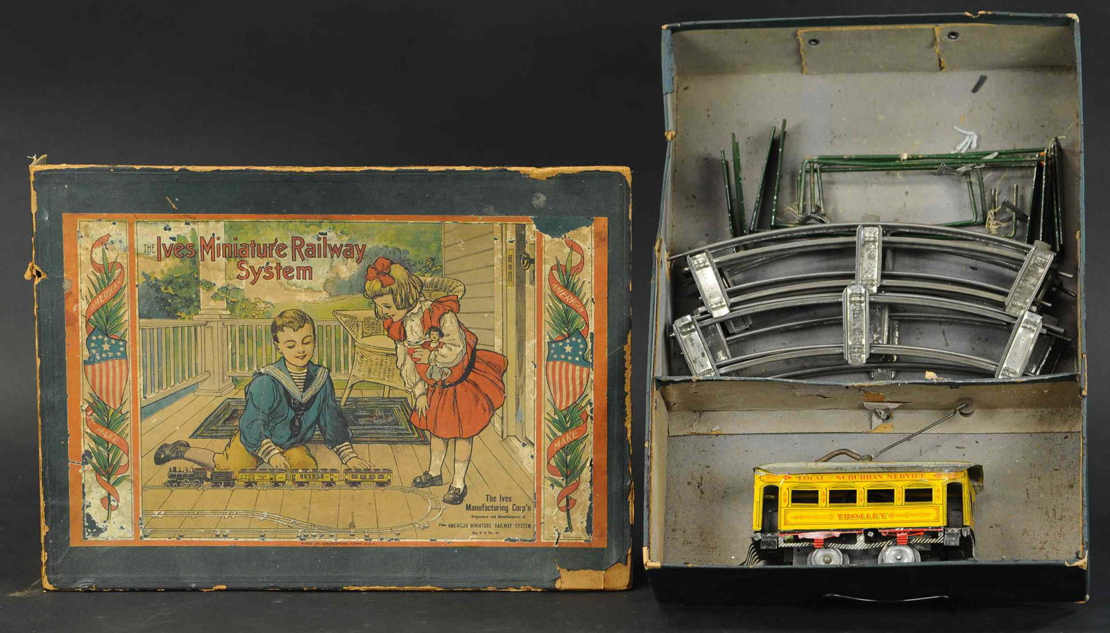 BOXED IVES NO. 800 TROLLEY SET (1 of 3)