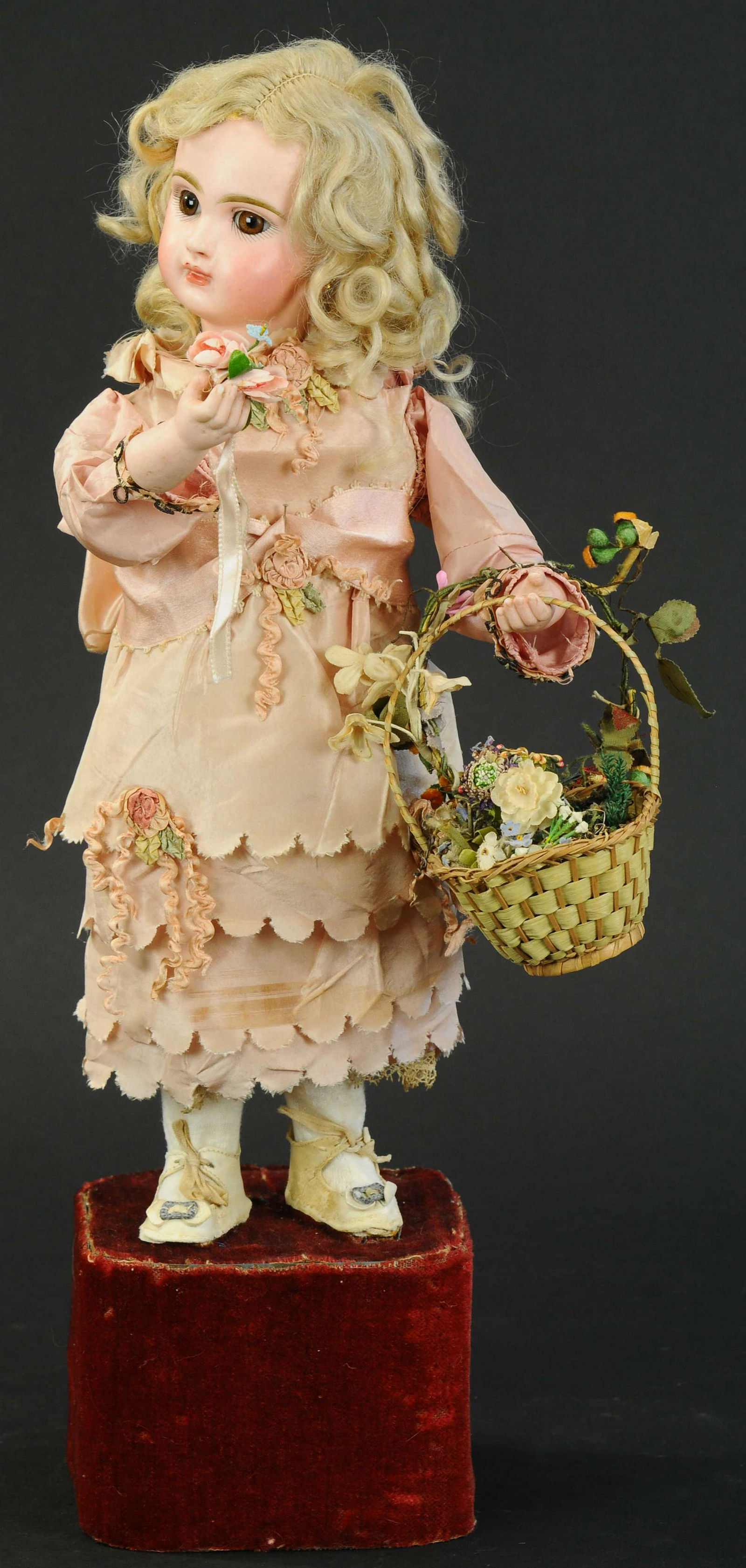 GIRL HOLDING FLOWERS FRENCH MUSICAL AUTOMATON (1 of 4)