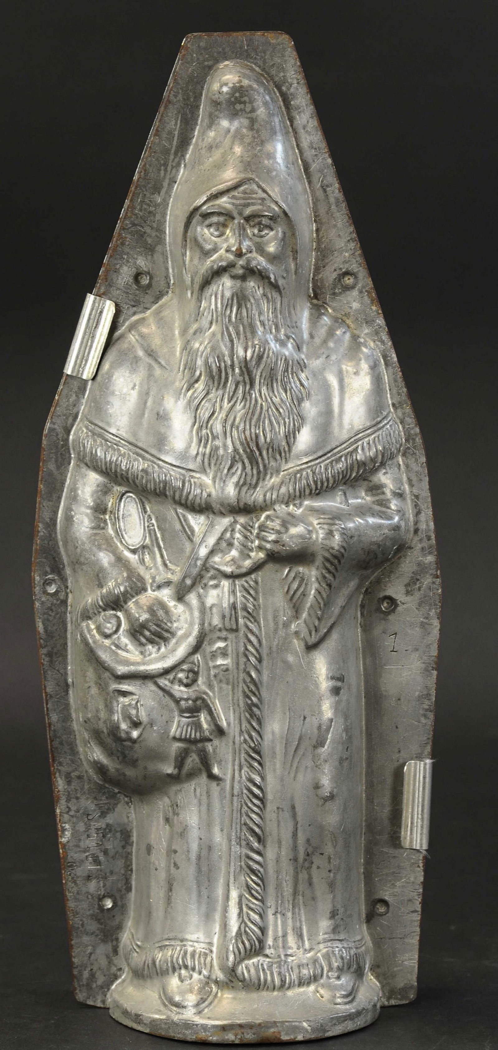 VERY LARGE SANTA CLAUS CANDY MOLD (1 of 2)