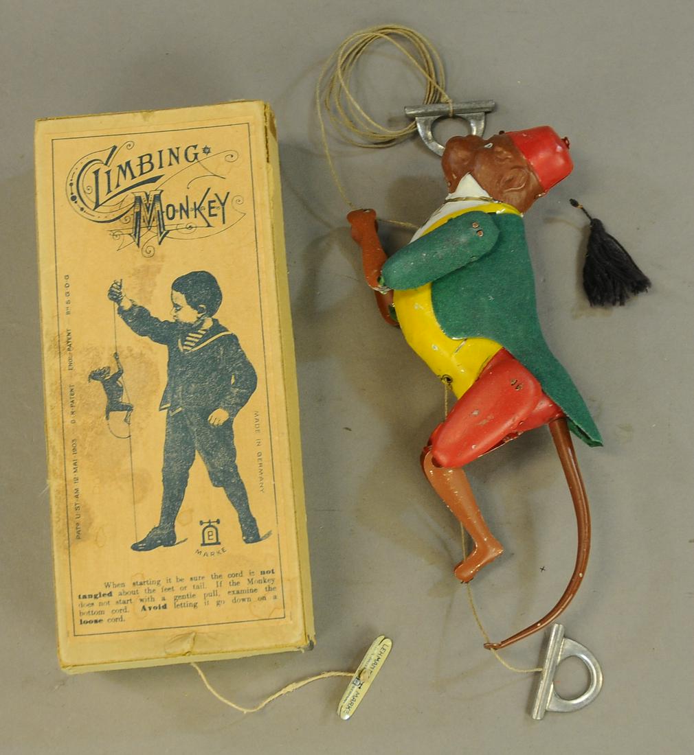 BOXED LEHMANN CLIMBING MONKEY (1 of 2)