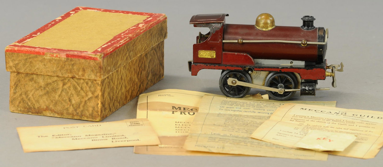 BOXED MECCANO HORNBY CLOCKWORK TRAIN NO.1: 295. BOXED MECCANO HORNBY CLOCKWORK TRAIN NO.1 | 6.5" l. | One piston rod is missing, one present but unattached, otherwise in All Original Condition. | $300 - $600