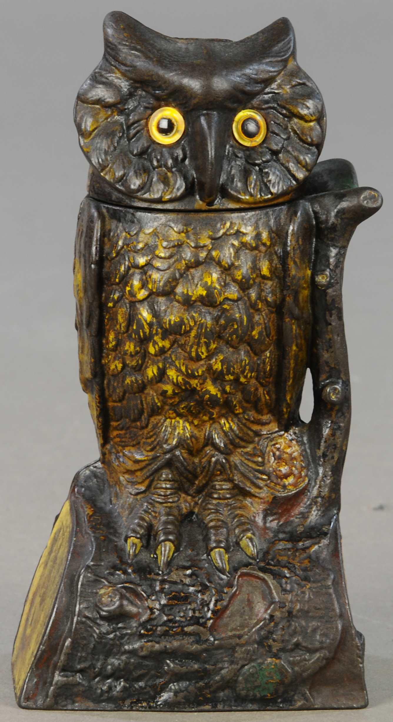 OWL TURNS HEAD MECHANICAL BANK: 365. OWL TURNS HEAD MECHANICAL BANK | 7.5" h. | All Original Condition. | $300 - $600