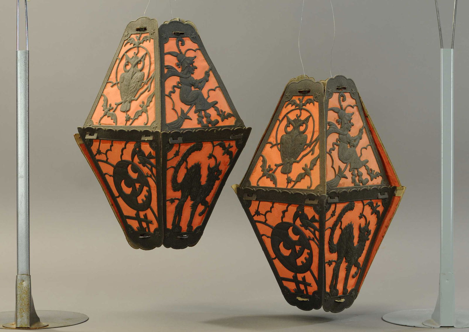 TWO DIE-CUT, COLLAPSIBLE HALLOWEEN LANTERNS (1 of 4)
