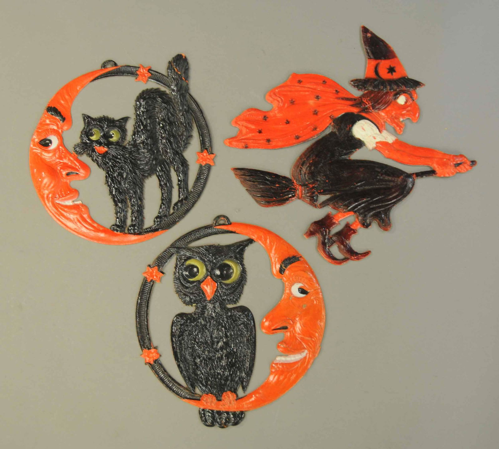 EMBOSSED DIE-CUT WITCH, CAT & OWL (1 of 2)