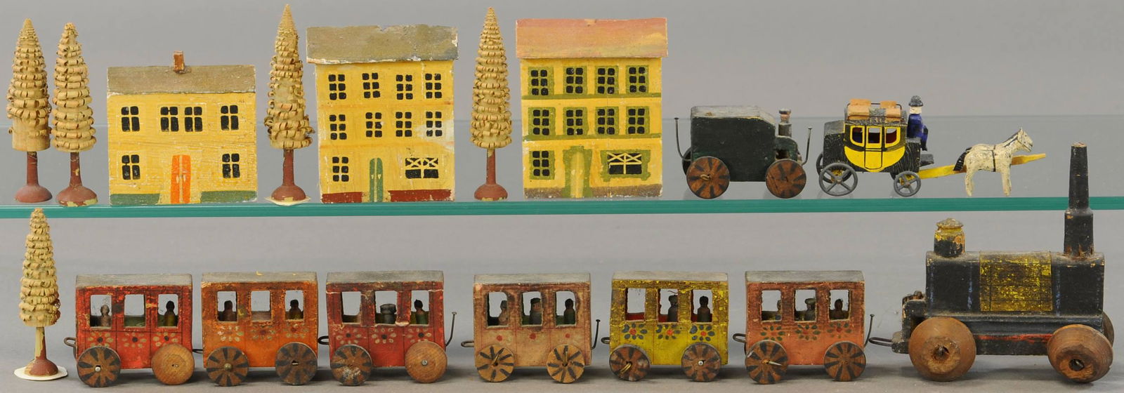 ERZGEBIRGE TRAIN & TOWN SET (1 of 3)