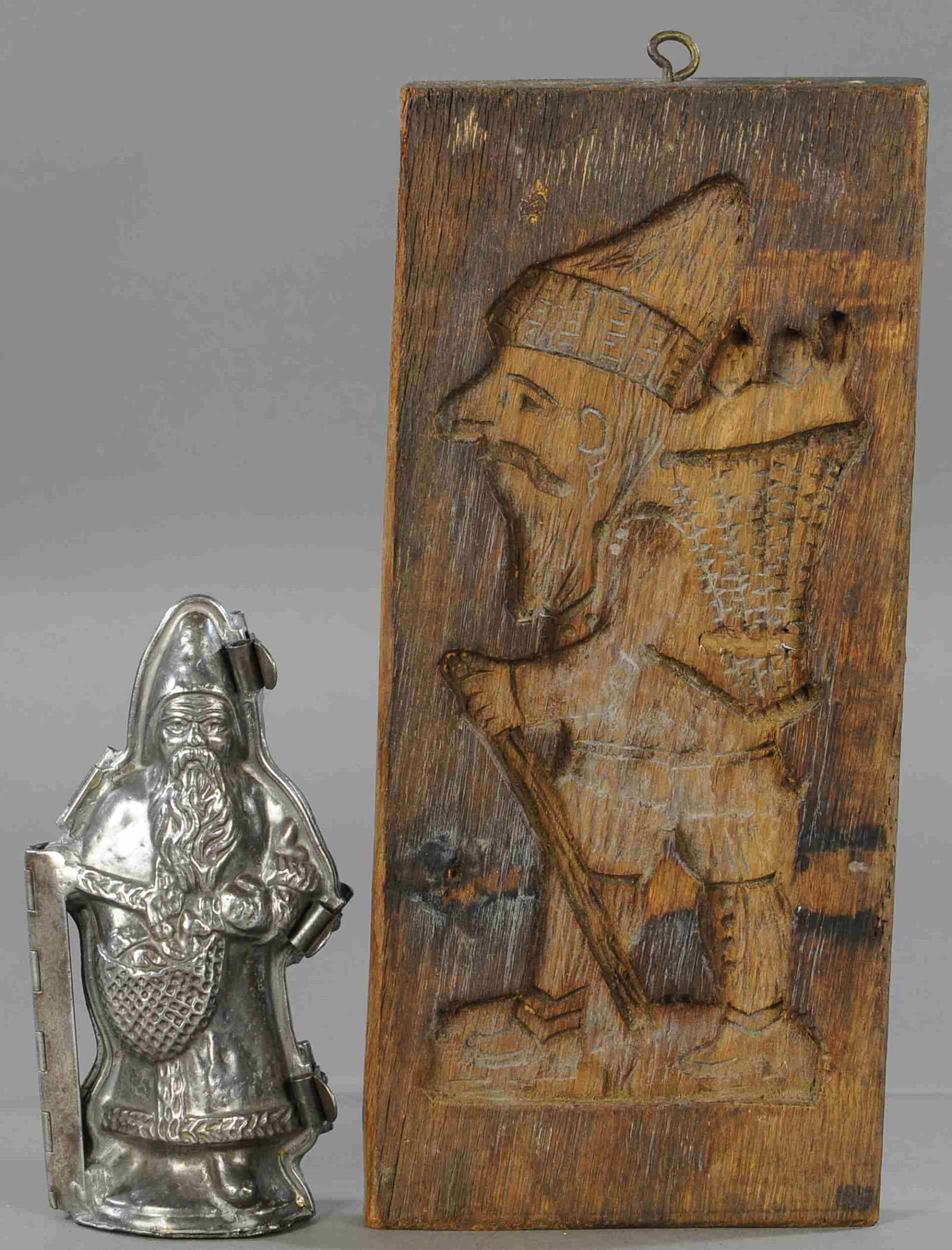 A WOODEN SPRINGERLE COOKIE MOLD & PEWTER SANTA MOL (1 of 2)