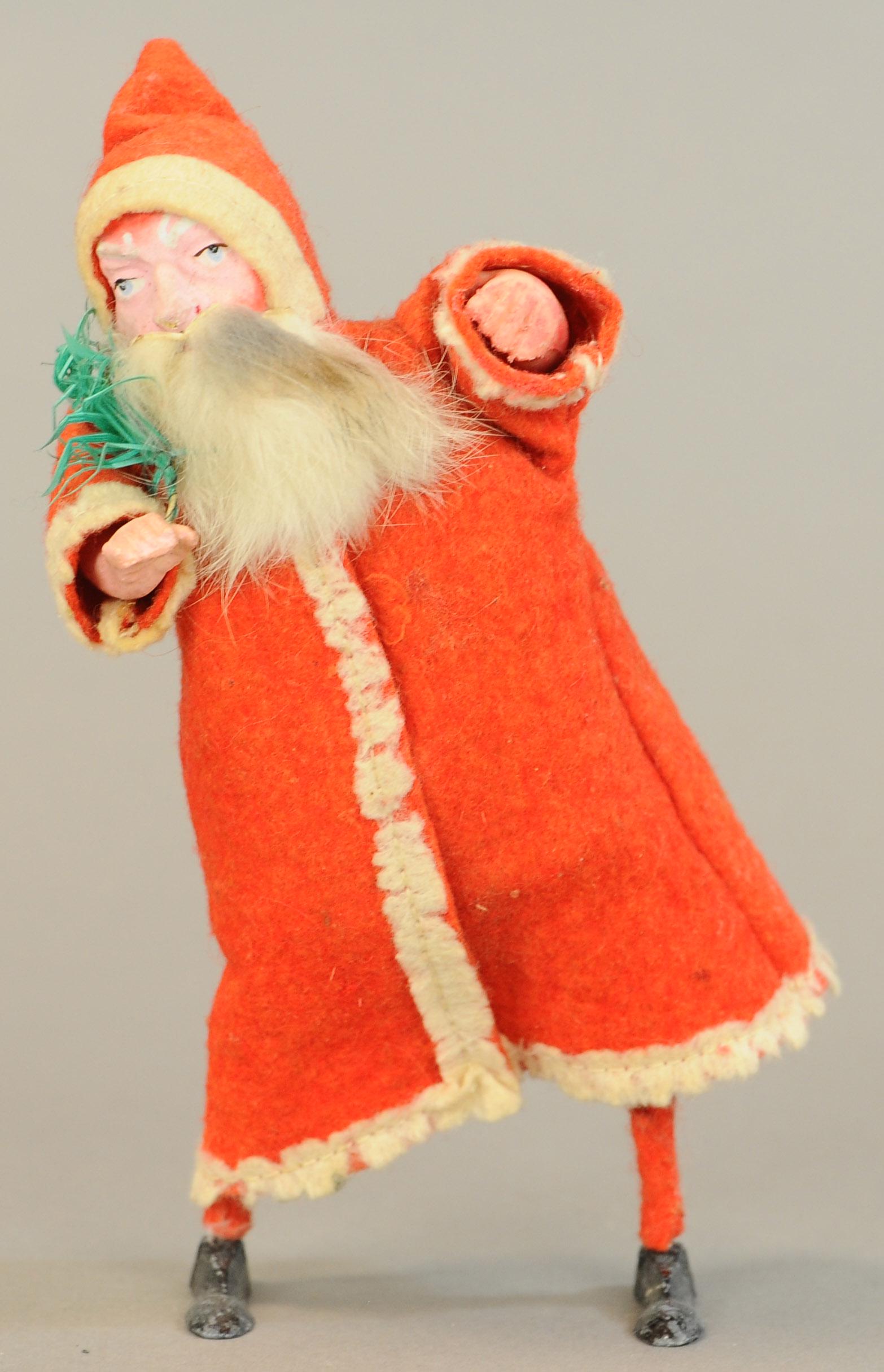 MECHANICAL WALKING SANTA (1 of 3)