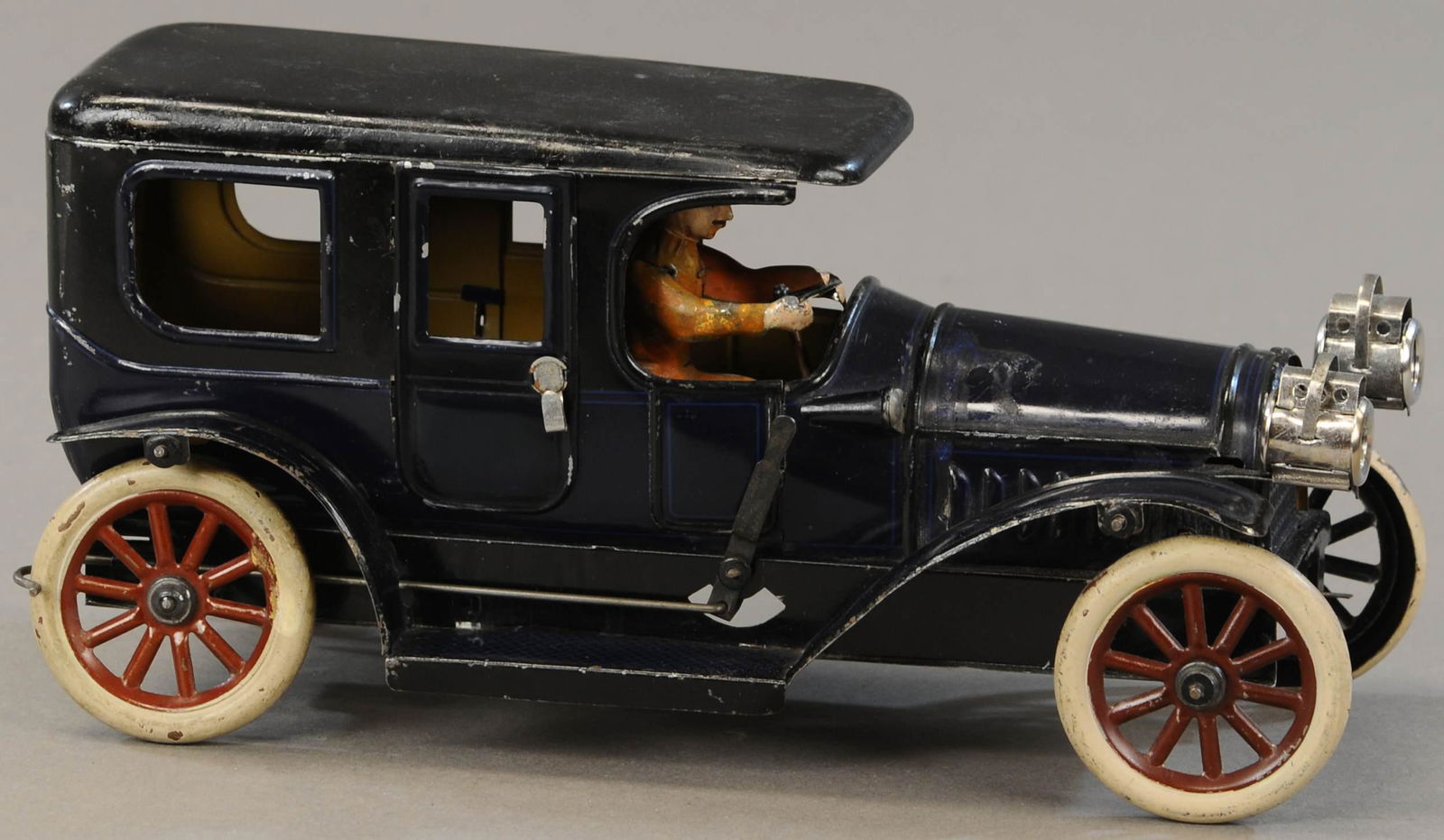 KARL BUB SPLIT WINDSHIELD LIMOUSINE (1 of 3)