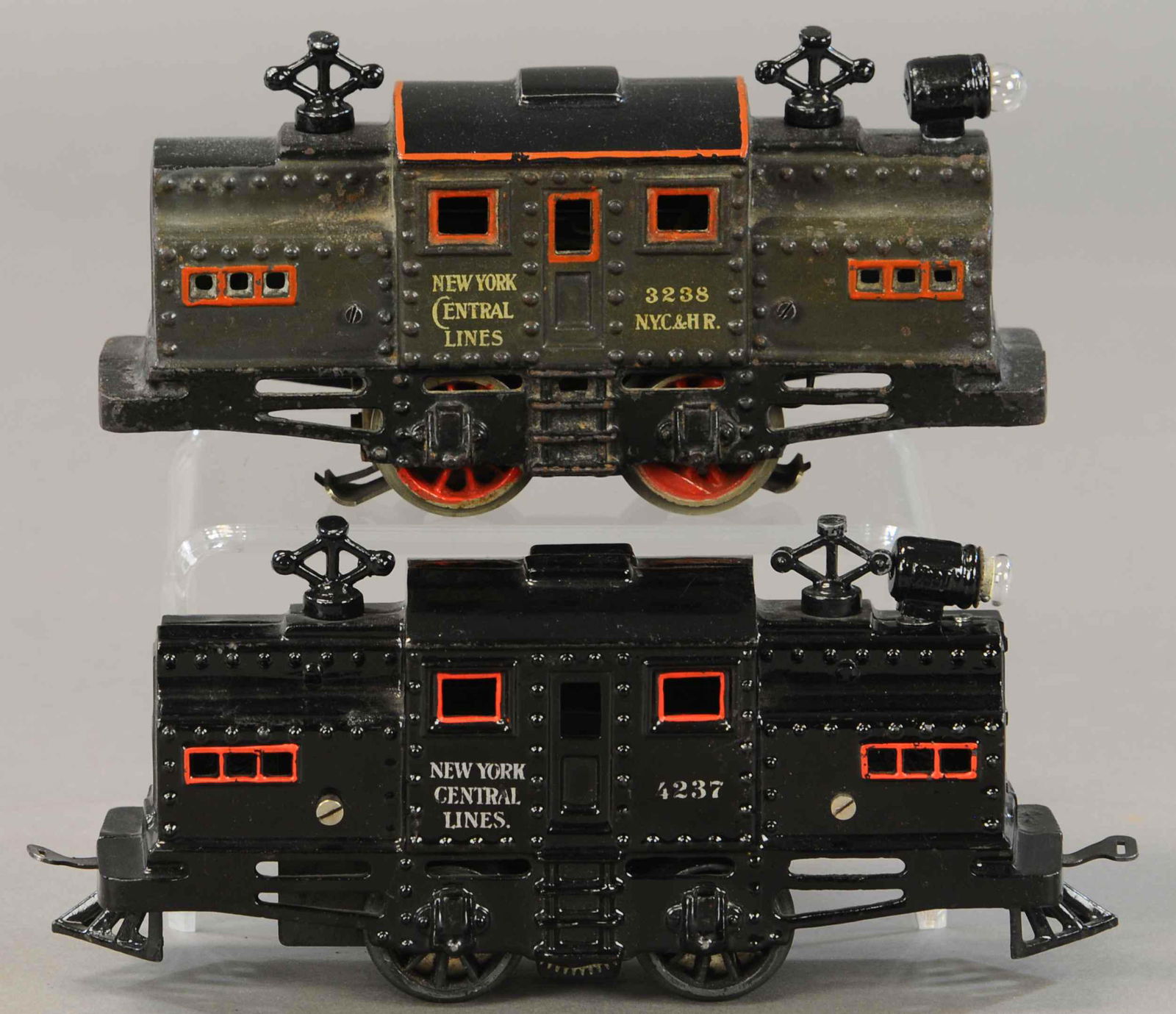 BING AND FANDOR ELECTRIC LOCOMOTIVES (1 of 4)