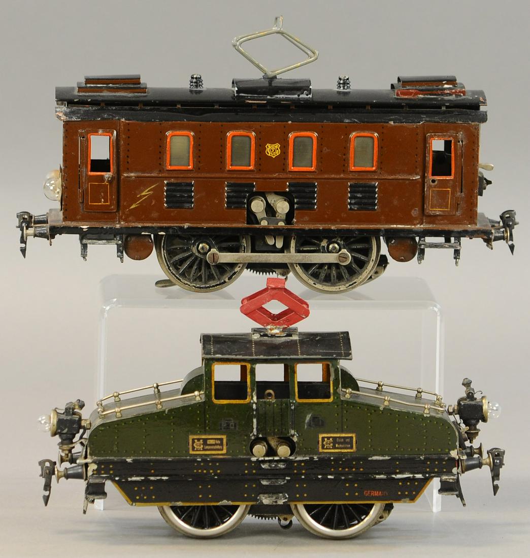 PAIR OF MARKLIN ELECTRIC LOCOMOTIVES (1 of 3)