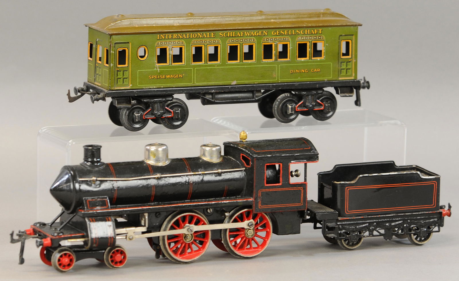 BING WINDCUTTER LOCOMOTIVE AND COACH (1 of 3)