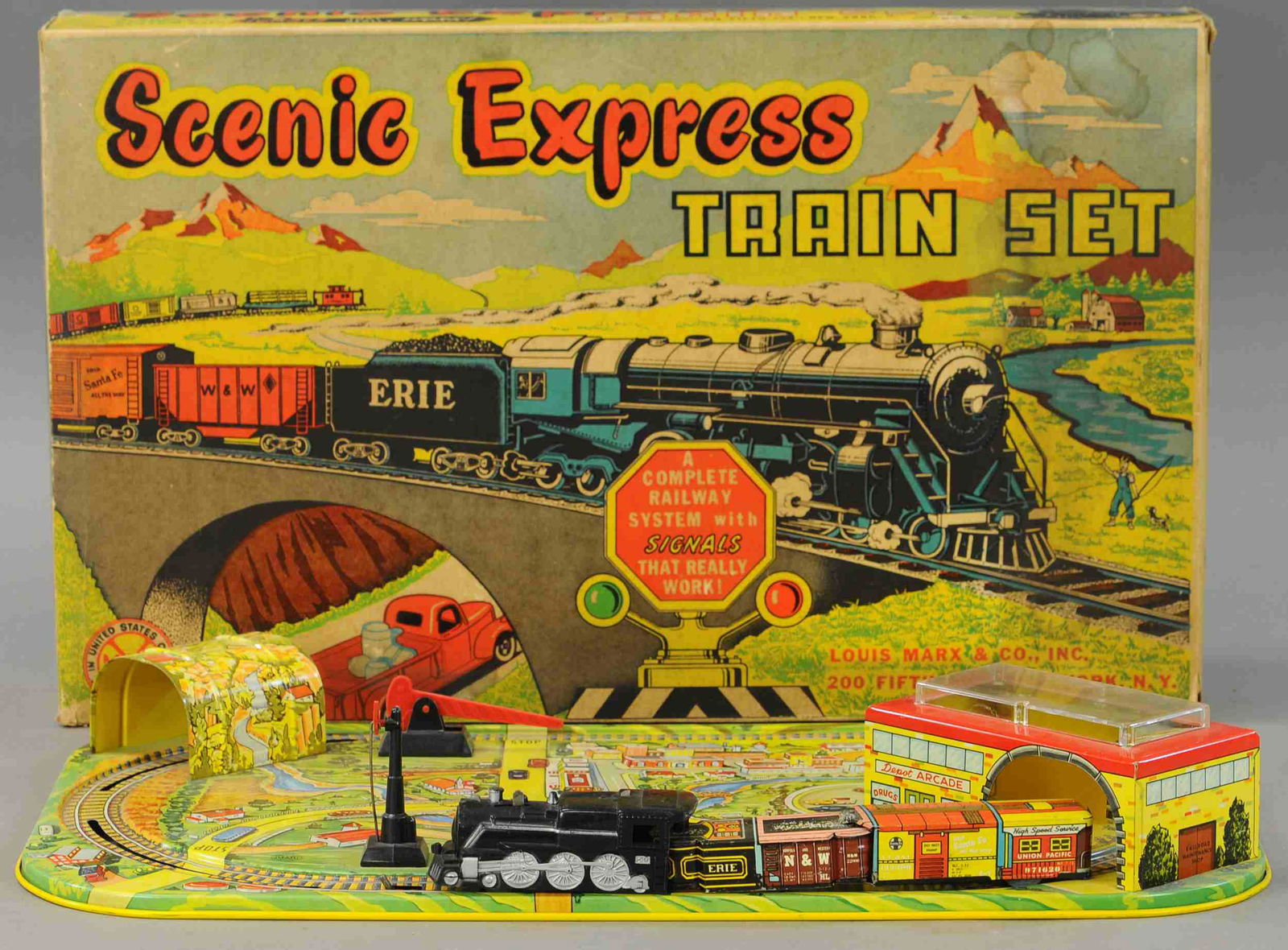 BOXED MARX SCENIC EXPRESS TRAIN SET (1 of 3)
