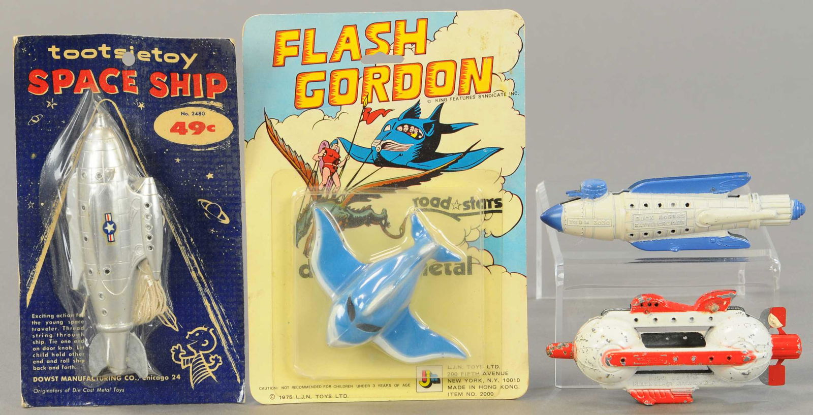 FOUR SPACE AIRSHIPS - FLASH GORDON (1 of 2)