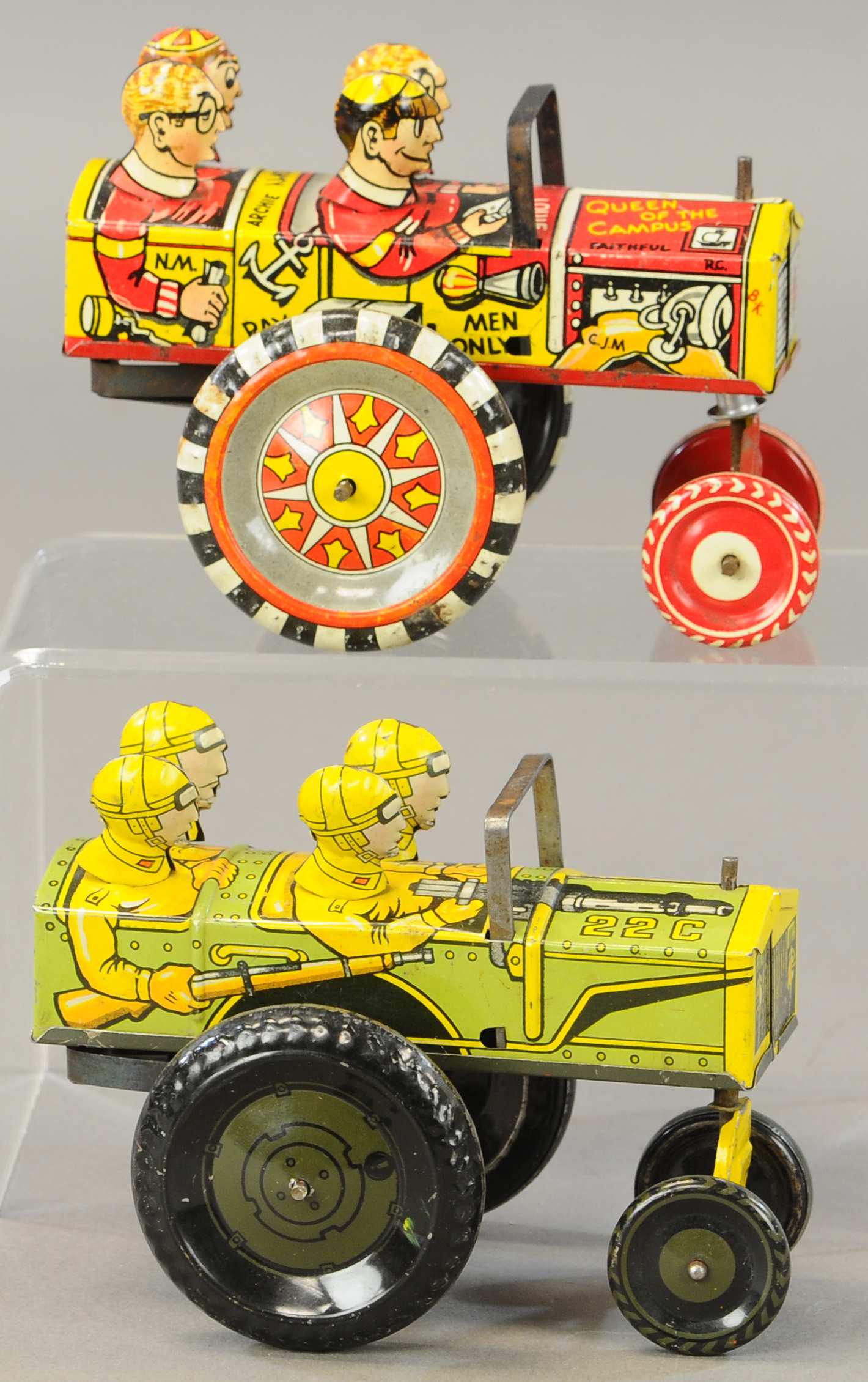 MARX JUMPIN JEEP & COLLEGE CAR (1 of 3)