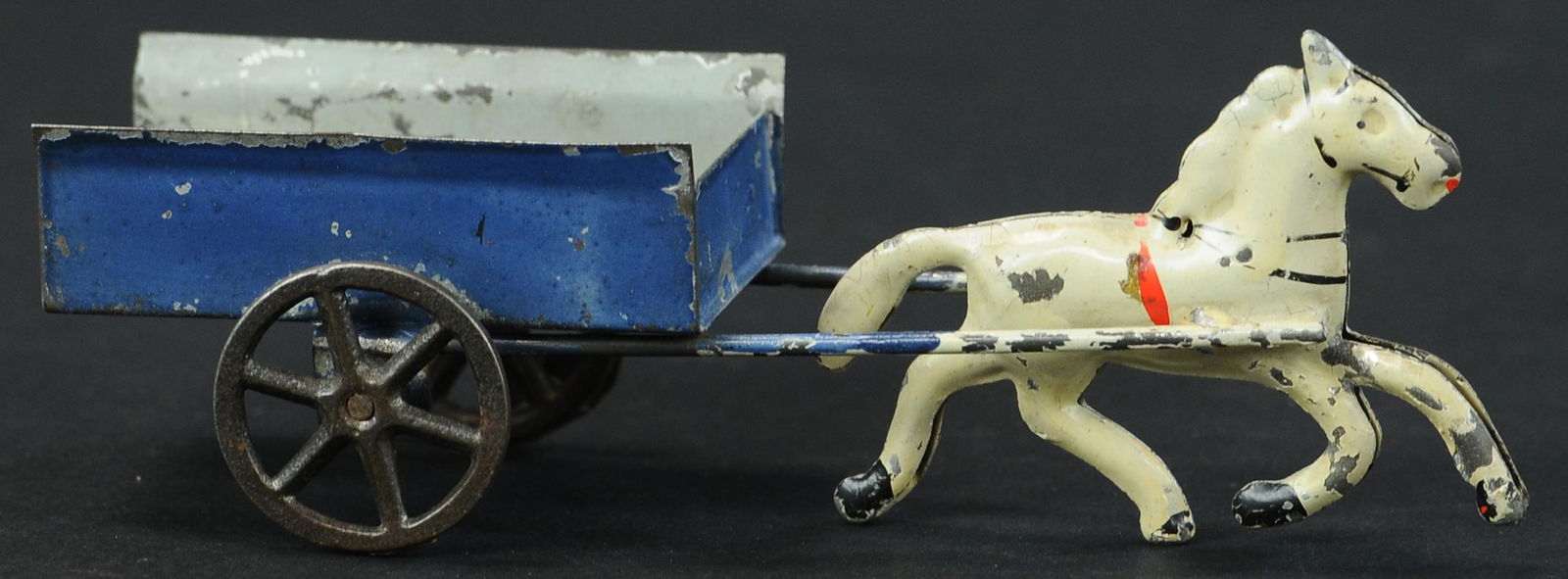 SMALL GEORGE BROWN HORSE CART TOY (1 of 4)