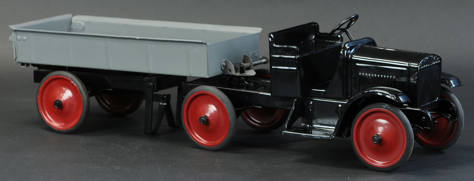 STEELCRAFT GMC TANDEM DUMP TRUCK (1 of 3)