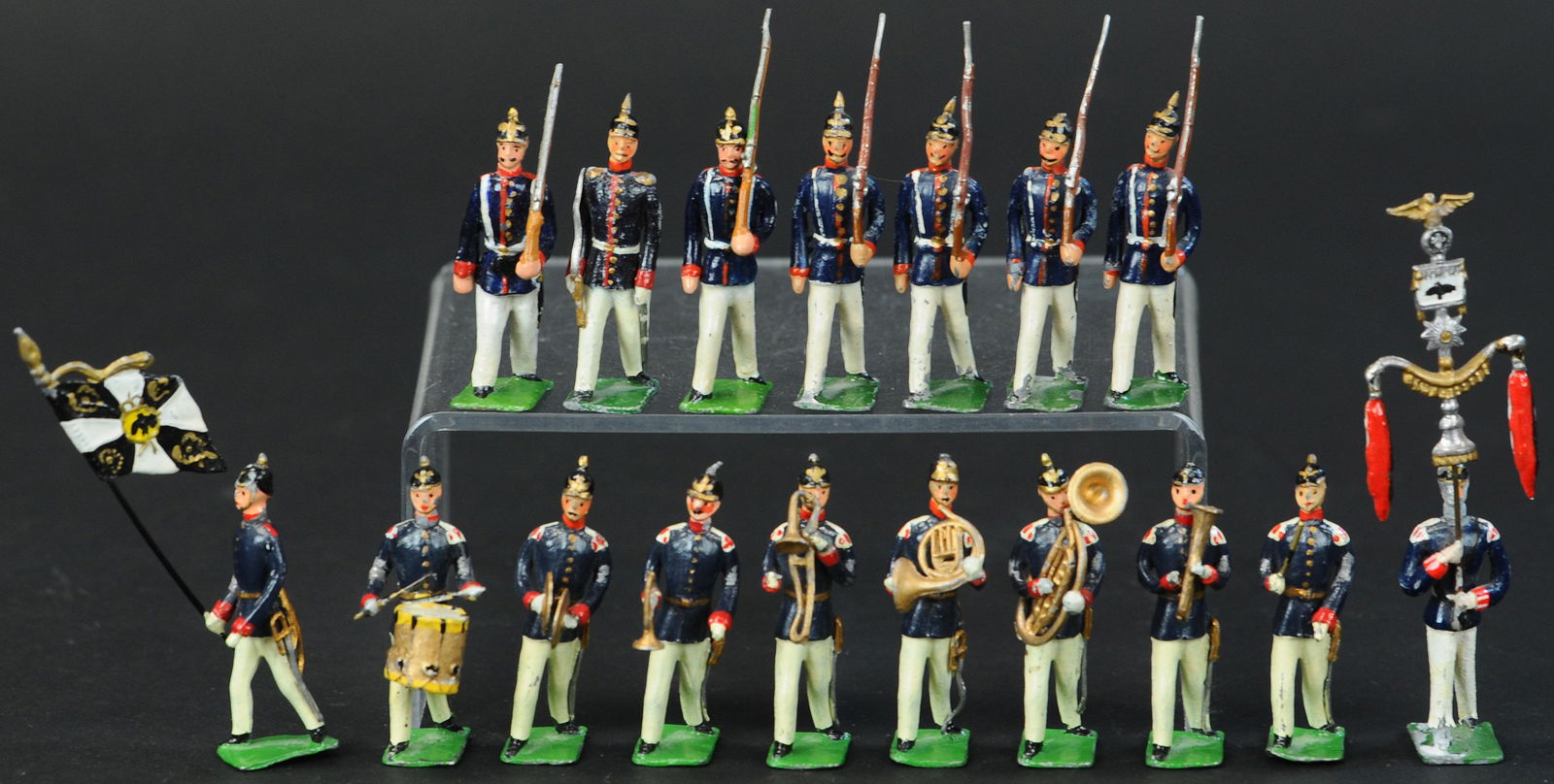 HEYDE SOLDIERS BAND FIGURES (1 of 3)
