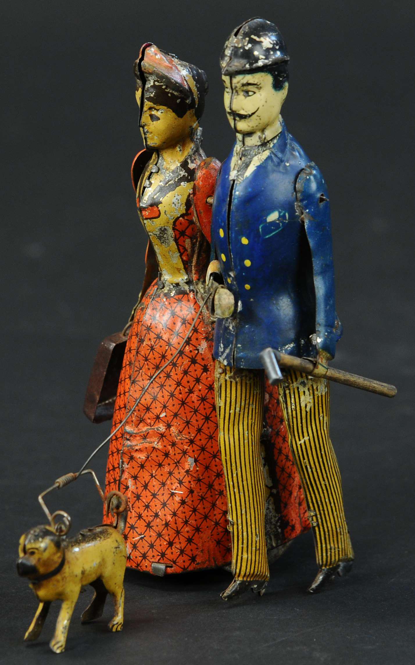 LEHMANN WALKING DOWN BROADWAY (1 of 4)