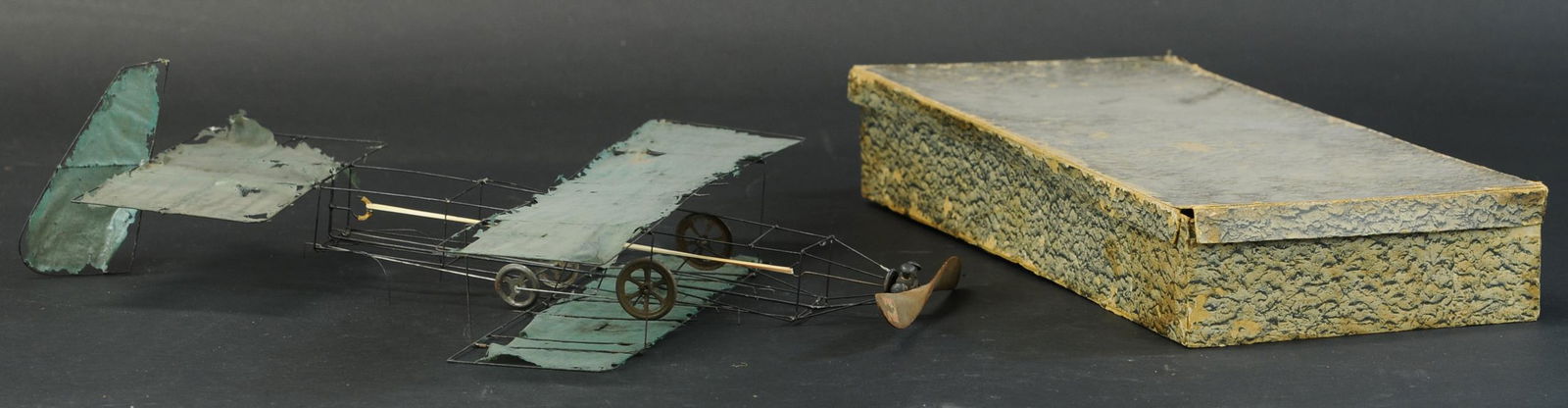 BOXED JAPANESE RUBBER BAND DRIVEN BI-PLANE (1 of 3)