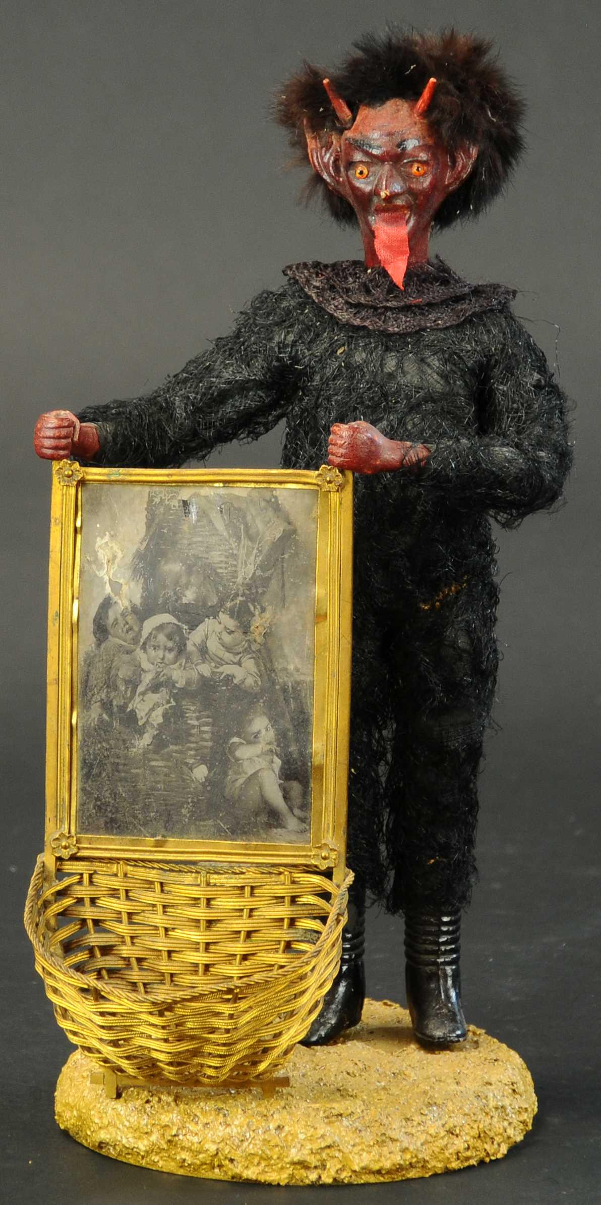 RED EYE KRAMPUS WITH BASKET (1 of 4)