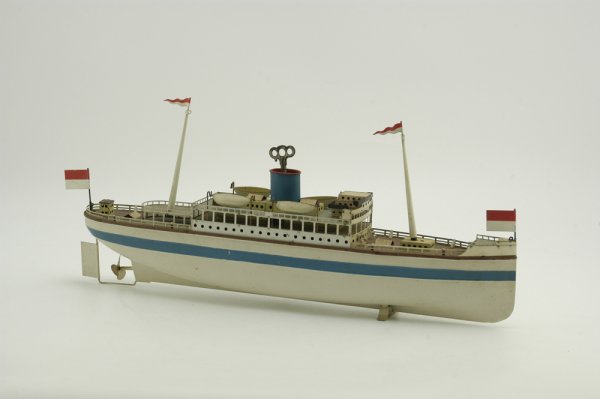 FLEISCHMANN CLOCKWORK OCEAN LINER