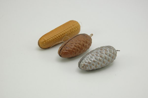 EAR OF CORN CANDY CONTAINER WITH DRESDEN PINE CON