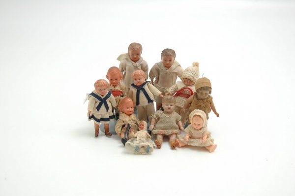 LOT OF ELEVEN CELLULOID DOLLS