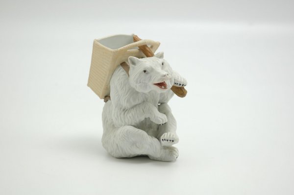 GERMAN BISQUE BEAR