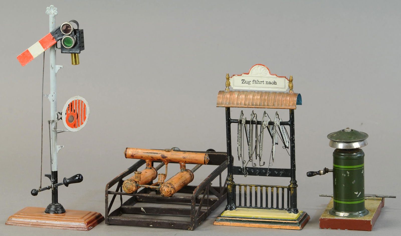 MARKLIN HYDRAULIC BUFFER, BELL & SIGNALS (1 of 3)