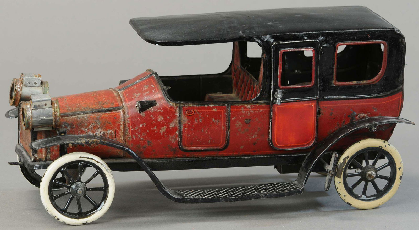 FISCHER LIMOUSINE WITH HEADLAMPS (1 of 3)