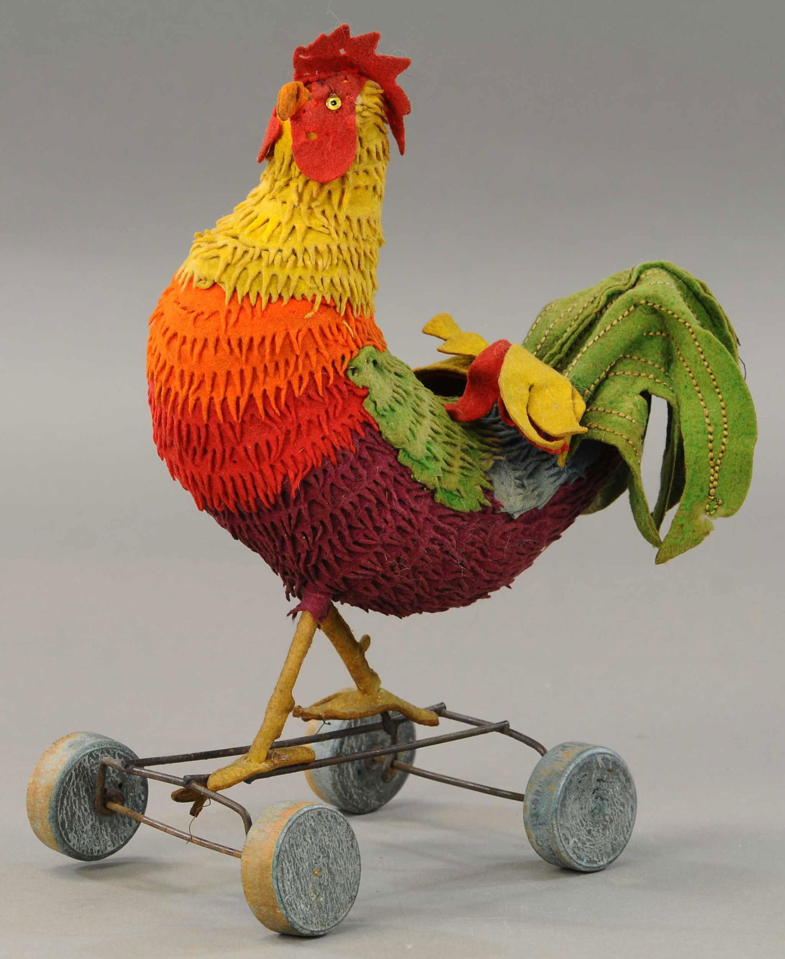 RARE LARGE STEIFF FELT ROOSTER ON WHEELS (1 of 3)