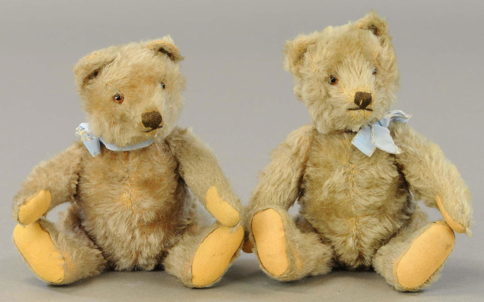 TWO TWIN STEIFF BEARS (1 of 3)