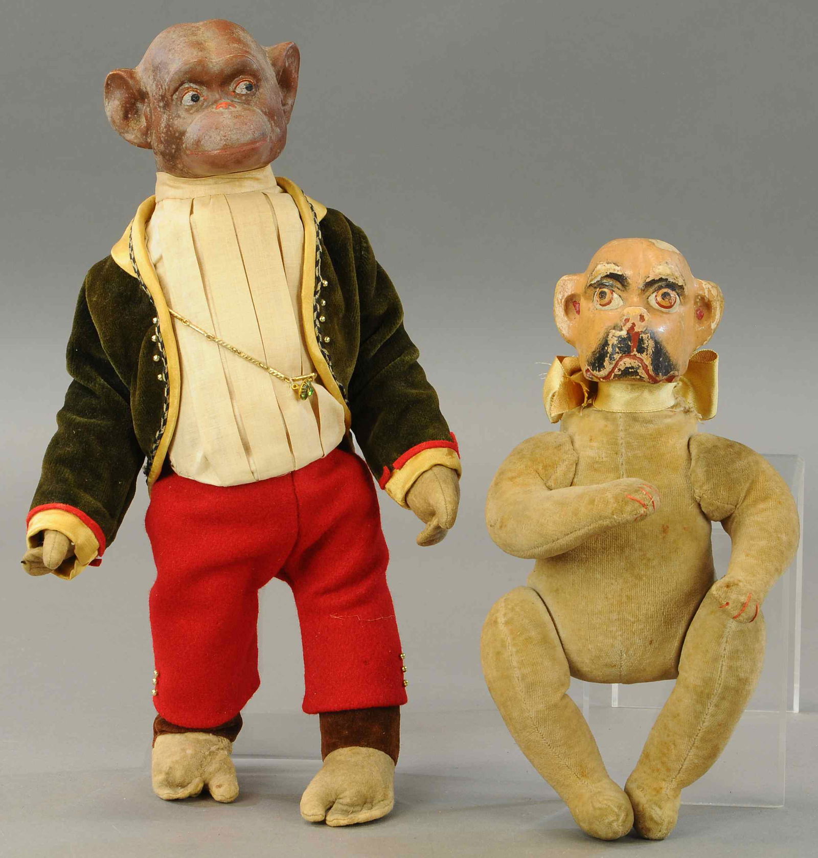 LOT OF TWO COMPOSITION HEAD MONKEYS (1 of 2)