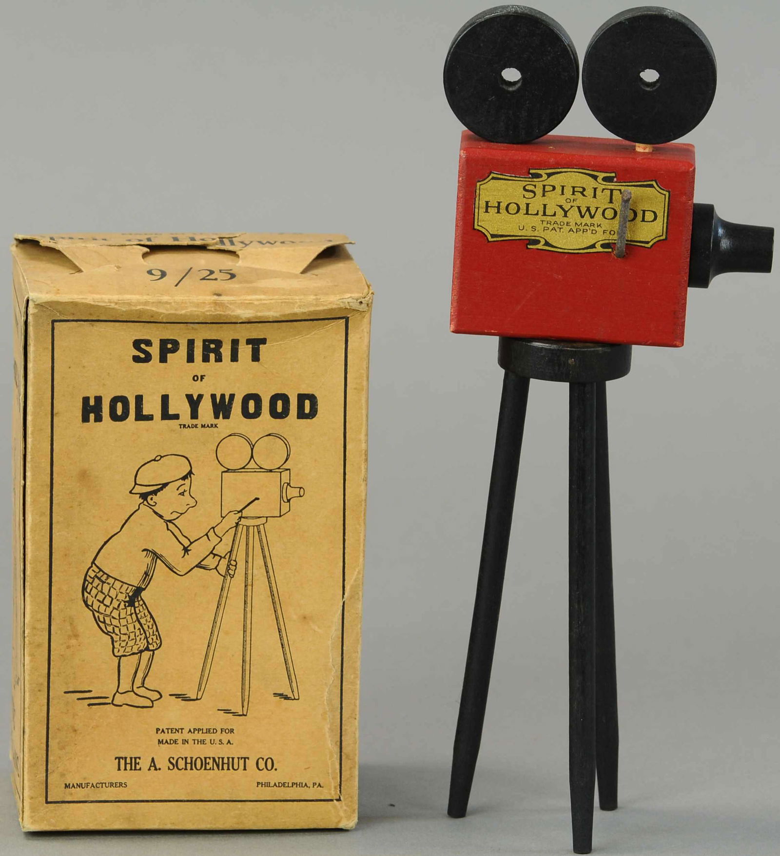 BOXED SCHOENHUT SPIRIT OF HOLLYWOOD CAMERA (1 of 3)