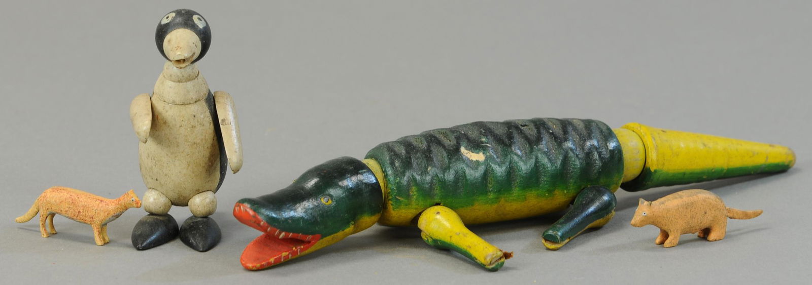 SCHOENHUT ALLIGATOR W/ PENGUIN & WOOD ANIMALS (1 of 2)