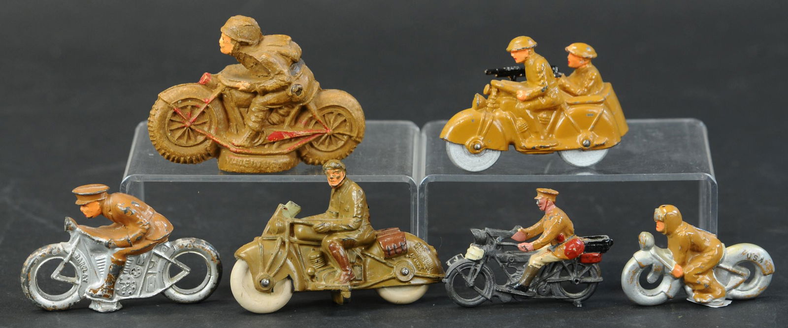 GROUPING OF TOY MOTORCYCLES (1 of 4)