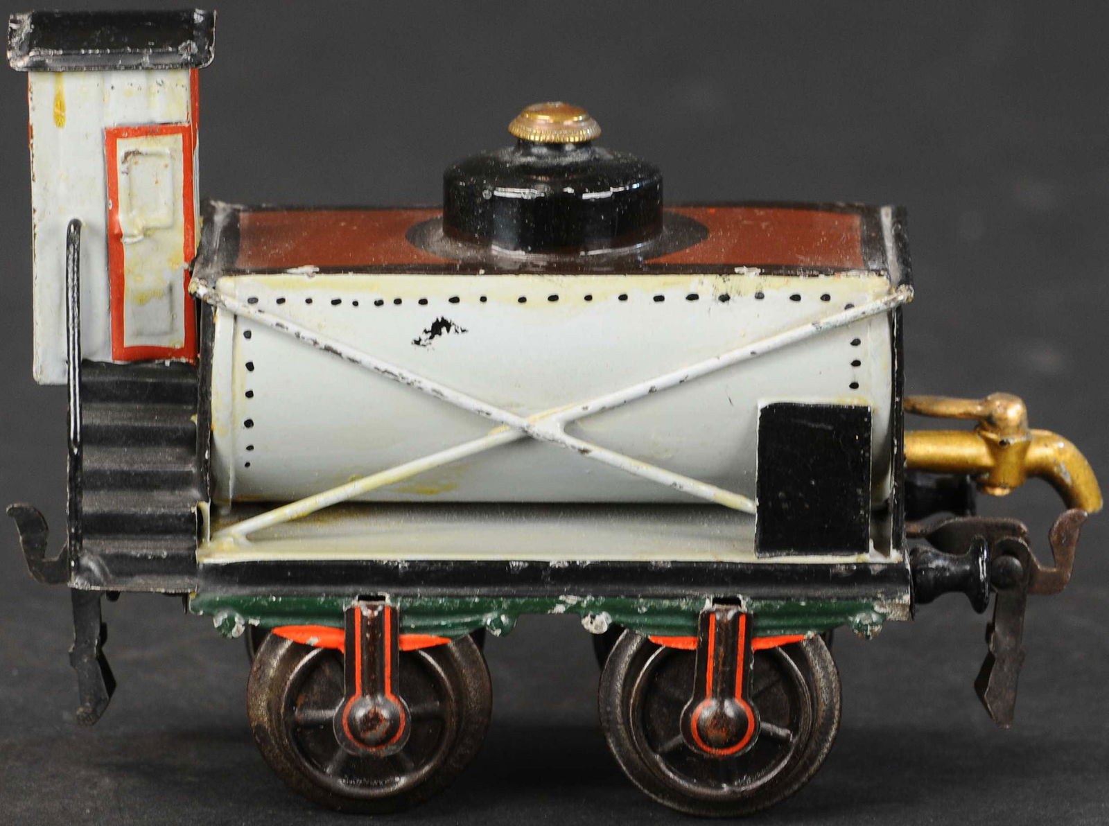 MARKLIN WATER TANK WAGON (1 of 4)
