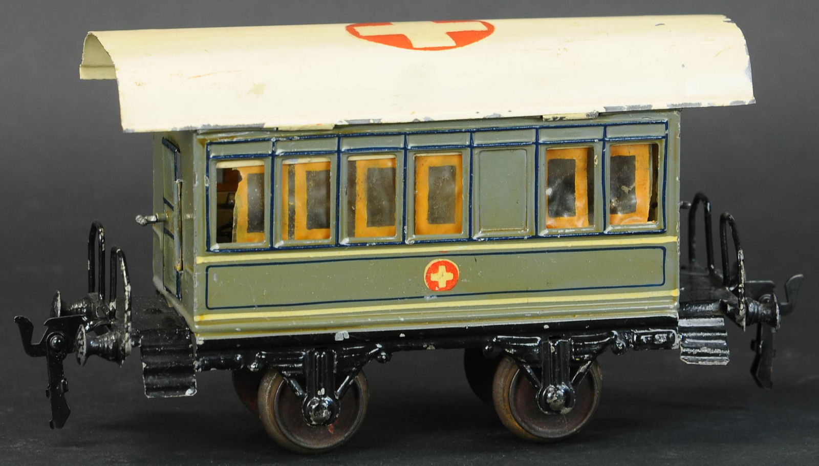 MARKLIN #1828P HOSPITAL CAR (1 of 3)