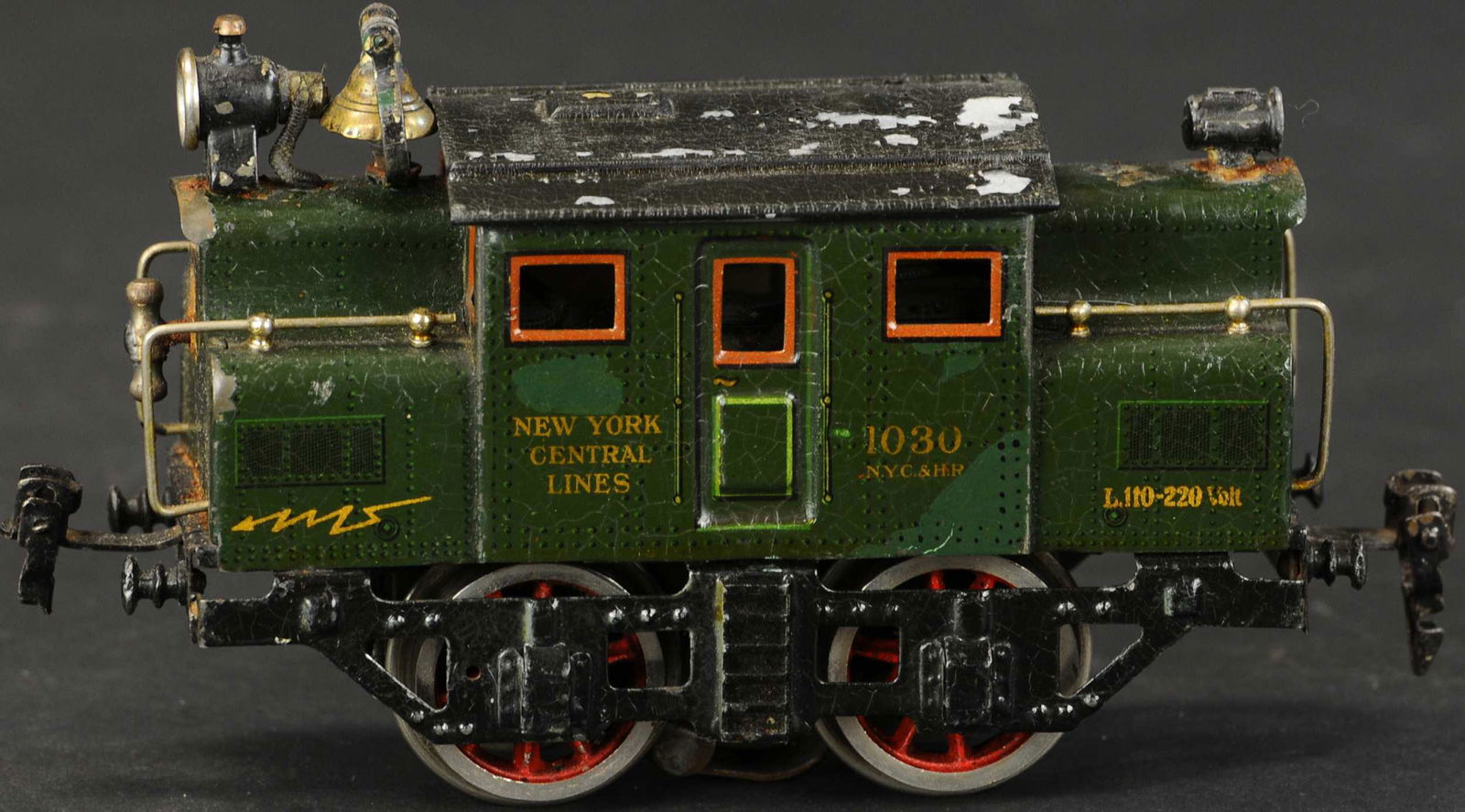 MARKLIN NEW YORK CENTRAL NO. 3130 LOCOMOTIVE (1 of 4)